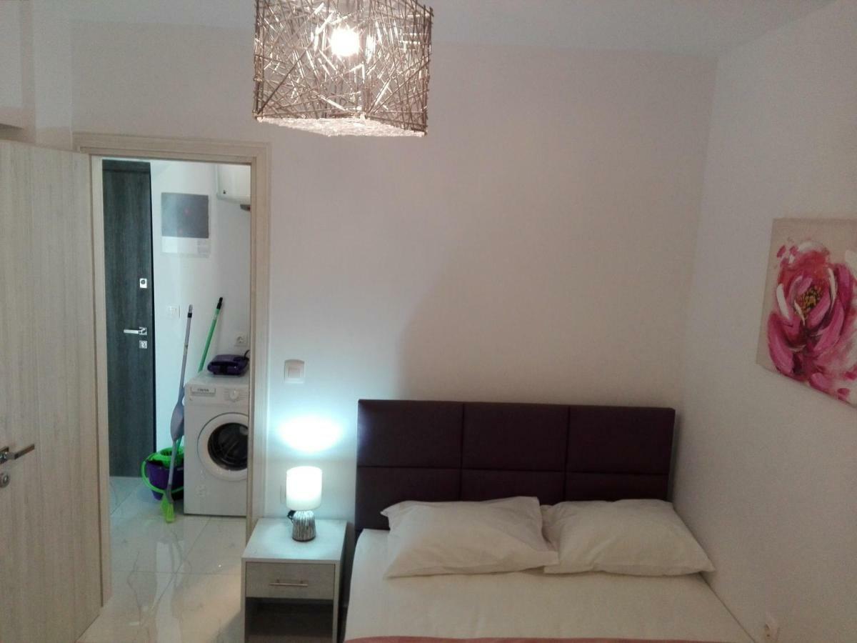 Milla Lux 1 Apartment Paralia Katerinis Ngoại thất bức ảnh